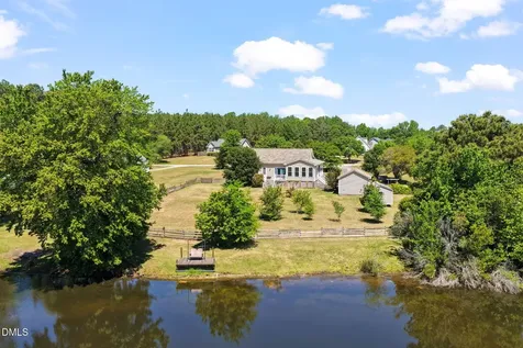 31 Vanstore Drive Fuquay Varina NC 27526