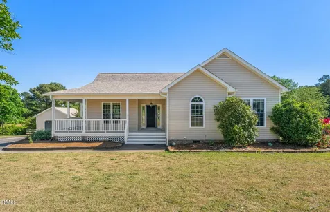 31 Vanstore Drive Fuquay Varina NC 27526