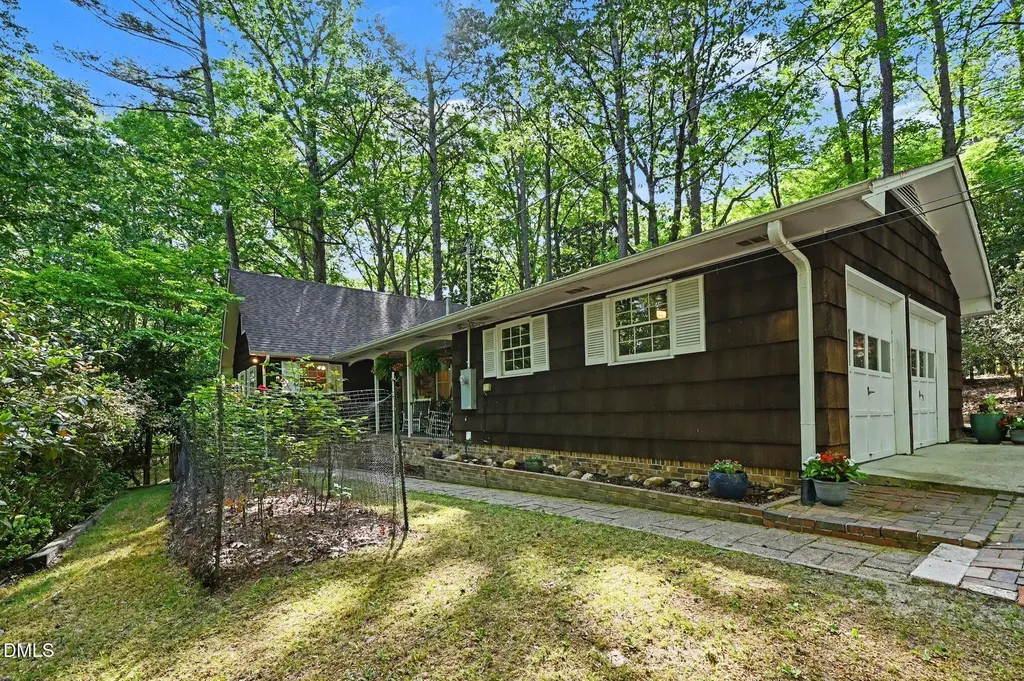 203 Wood Circle Chapel Hill NC 27514