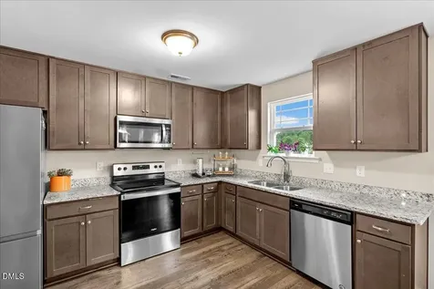 230 Rosewood Lane Youngsville NC 27596