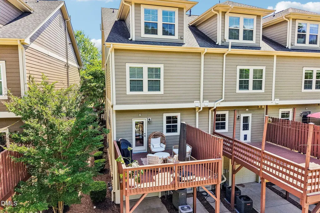 134 S Camellia Street Chapel Hill NC 27516