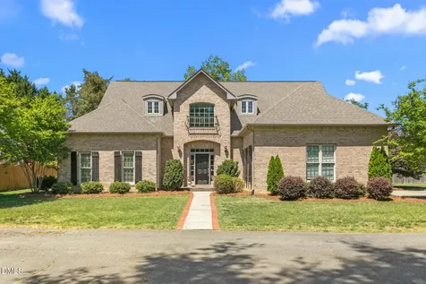2049 Edgewood Avenue Burlington NC 27215