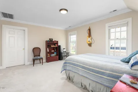 2049 Edgewood Avenue Burlington NC 27215