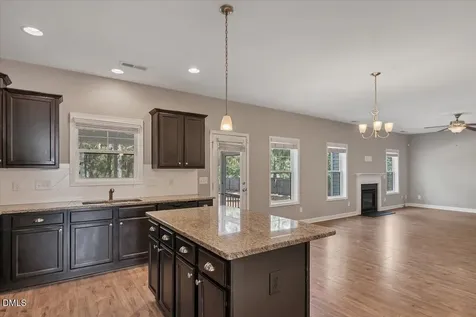 3015 Dana Lane Aberdeen NC 28315