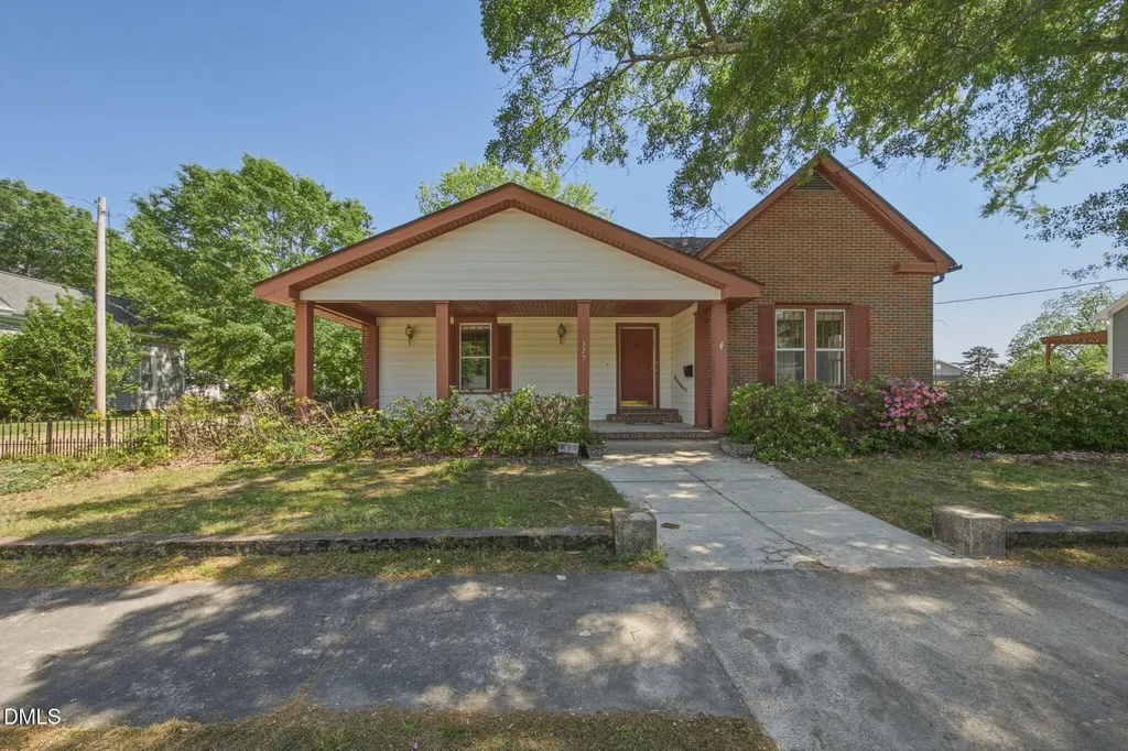 329 S Barbour Street Clayton NC 27520
