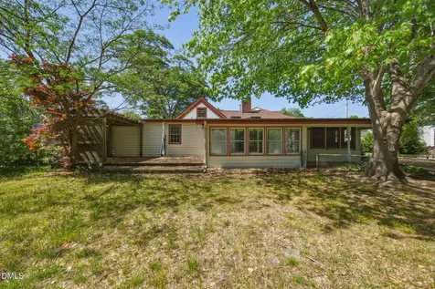 329 S Barbour Street Clayton NC 27520