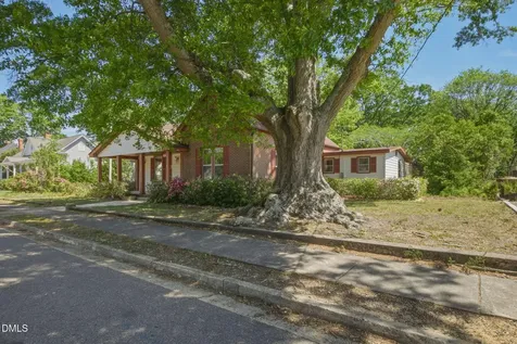 329 S Barbour Street Clayton NC 27520