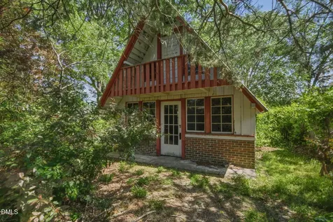 329 S Barbour Street Clayton NC 27520