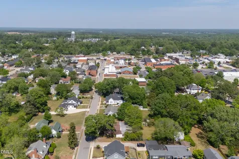 329 S Barbour Street Clayton NC 27520