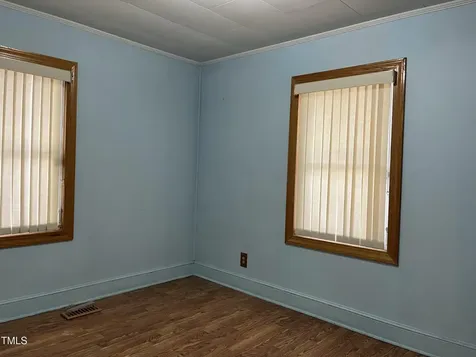 129 S Bullock Street Henderson NC 27536