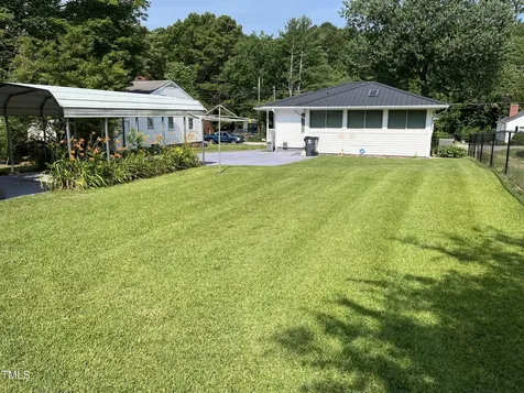129 S Bullock Street Henderson NC 27536