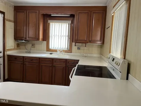 129 S Bullock Street Henderson NC 27536