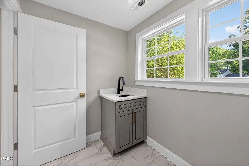 313 Crown Oaks Drive Raleigh NC 27615