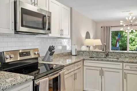 8321 Hempshire Place Raleigh NC 27613