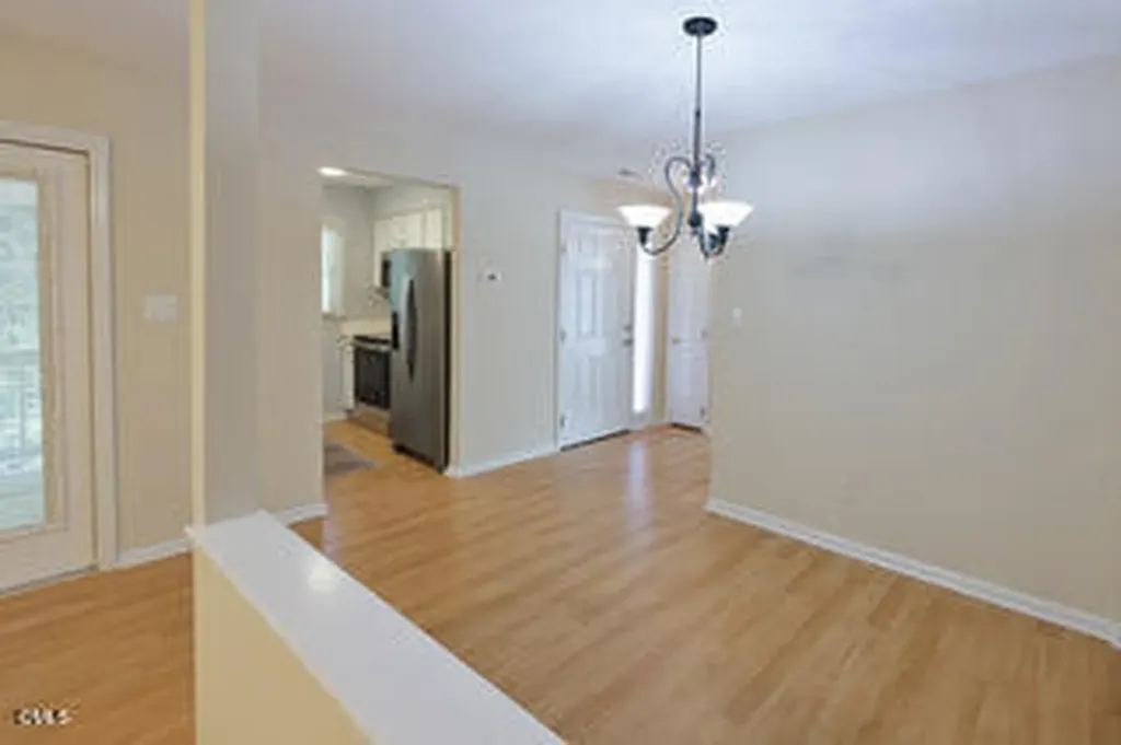 2831 Edridge Raleigh NC 27612