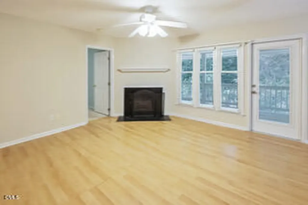 2831 Edridge Raleigh NC 27612
