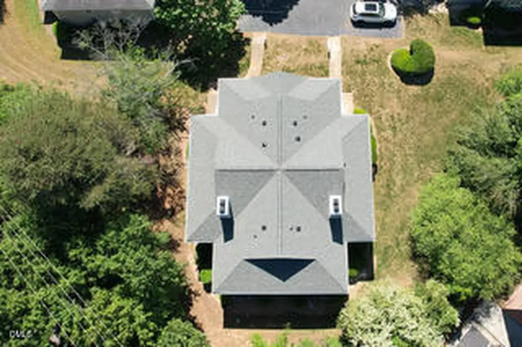 2831 Edridge Raleigh NC 27612