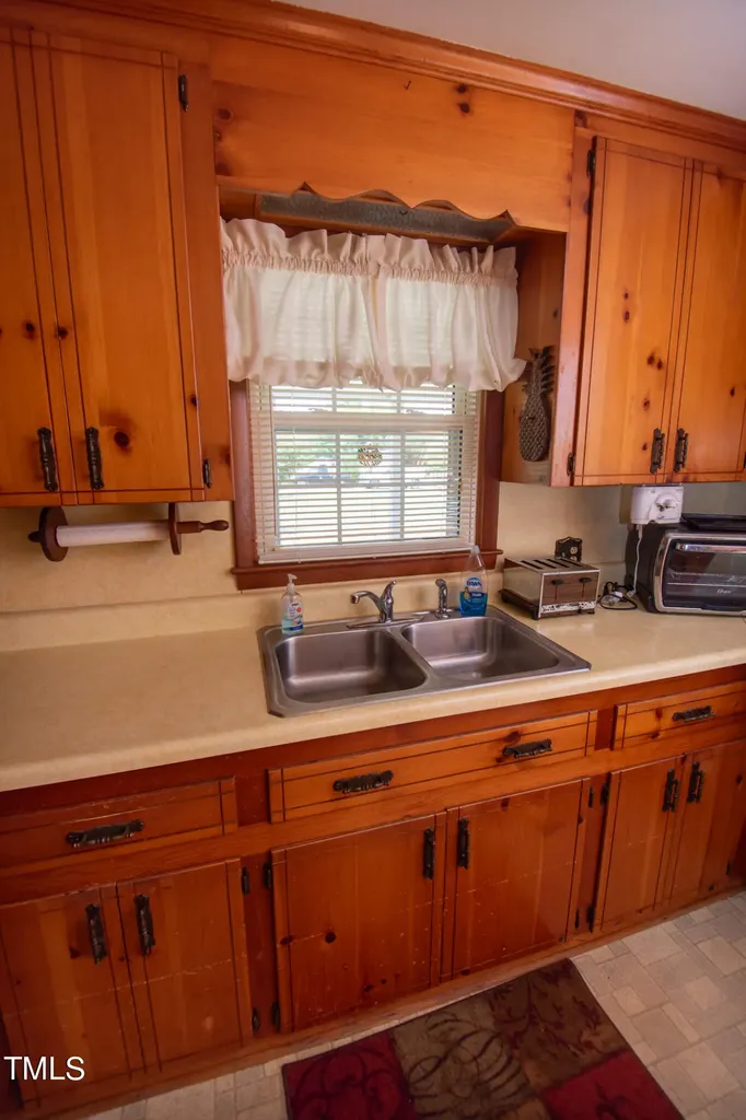 148 Fairview Village Road Dunn NC 28334