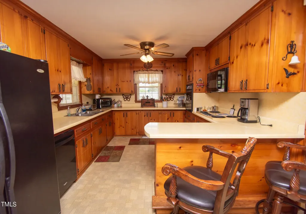 148 Fairview Village Road Dunn NC 28334