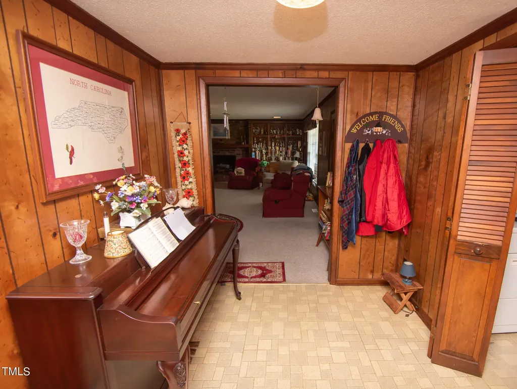148 Fairview Village Road Dunn NC 28334