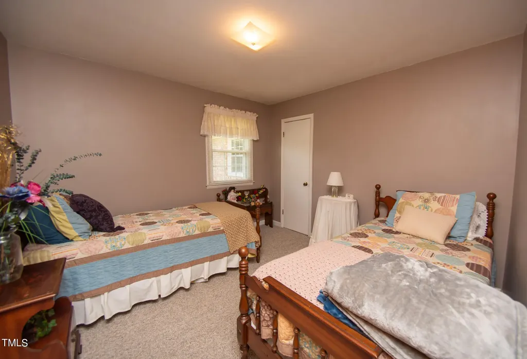 148 Fairview Village Road Dunn NC 28334