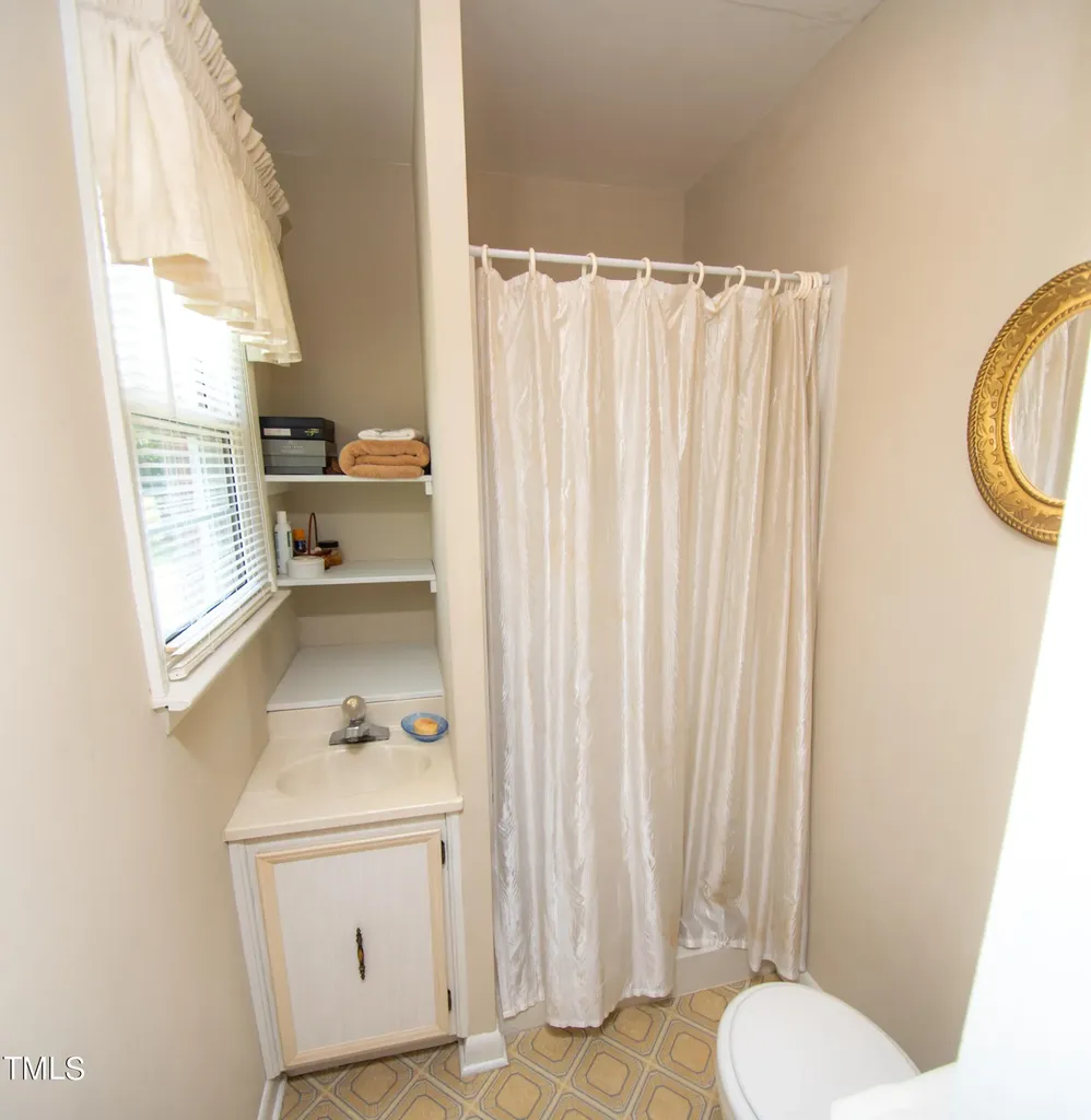 148 Fairview Village Road Dunn NC 28334