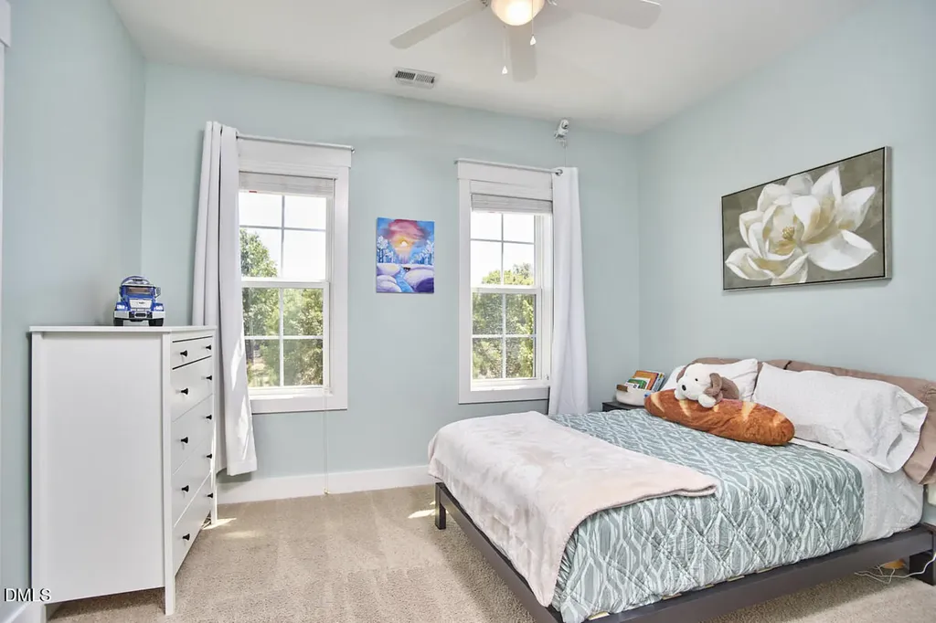 302 Tyner Loop Circle Chapel Hill NC 27516