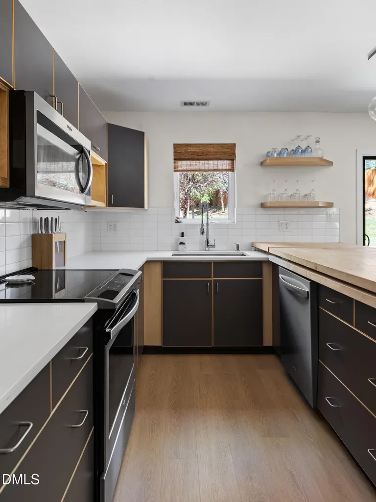 5208 Saddle Court Raleigh NC 27609