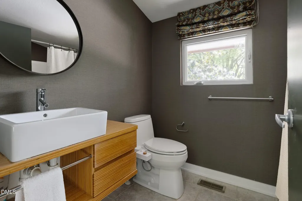 5208 Saddle Court Raleigh NC 27609