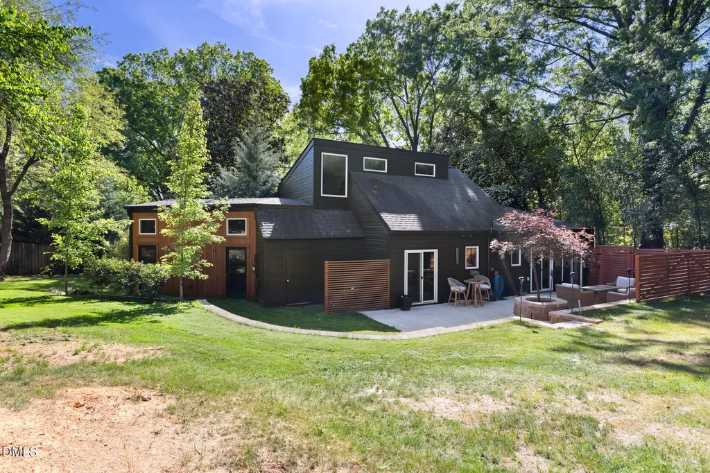 5208 Saddle Court Raleigh NC 27609