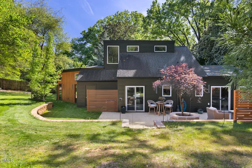 5208 Saddle Court Raleigh NC 27609