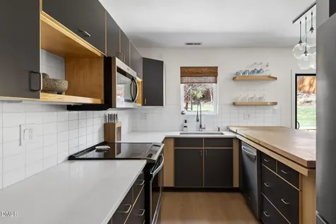 5208 Saddle Court Raleigh NC 27609