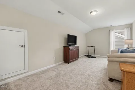 808 Churton Place Cary NC 27518