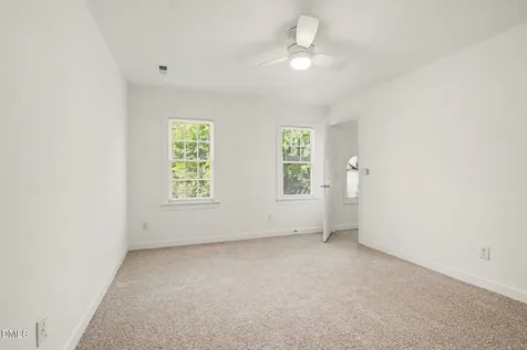 104 N Crabtree Knoll Chapel Hill NC 27514