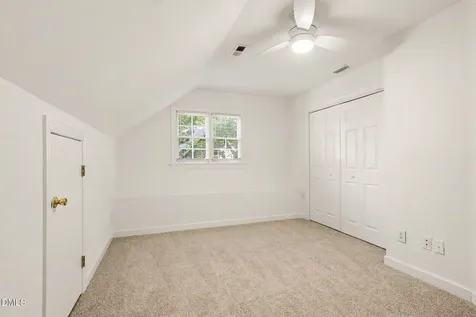 104 N Crabtree Knoll Chapel Hill NC 27514