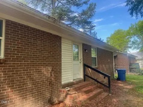 417 Lane Street SE Wilson NC 27893