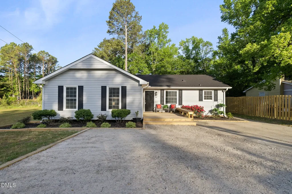 142 W Haywood Street Wendell NC 27591