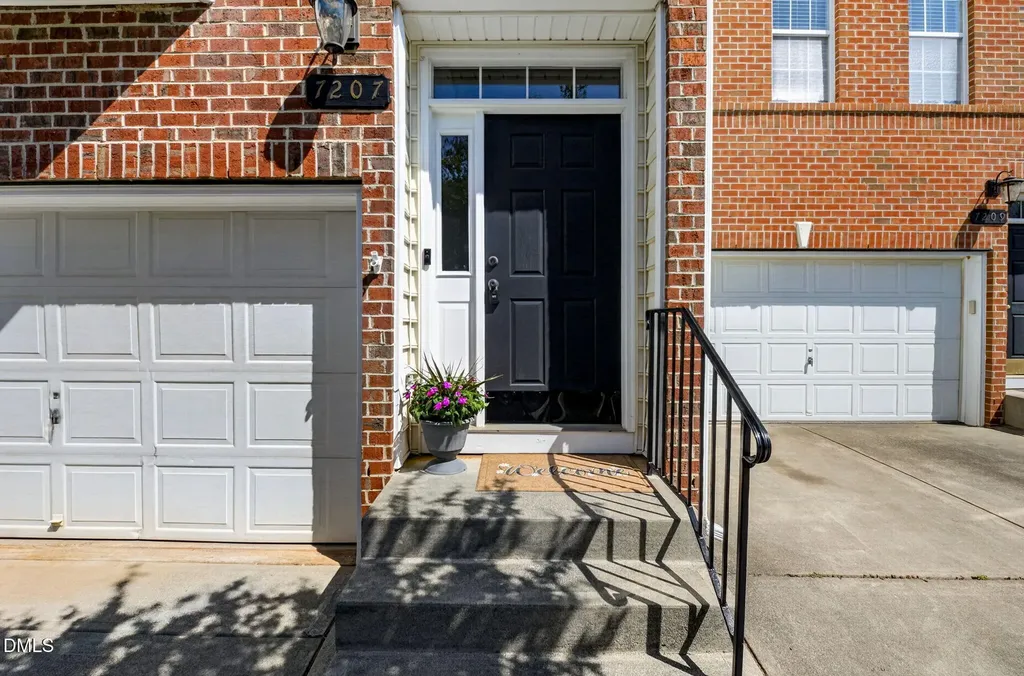 7207 Doverton Court Raleigh NC 27615