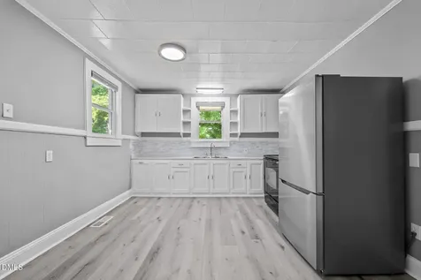 3373 Maple Avenue Burlington NC 27215