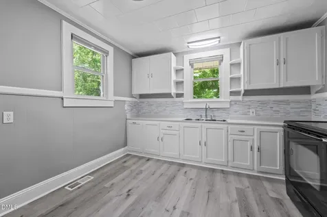 3373 Maple Avenue Burlington NC 27215