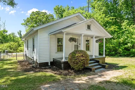 3373 Maple Avenue Burlington NC 27215