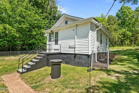 3373 Maple Avenue Burlington NC 27215