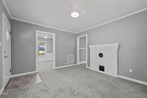 3373 Maple Avenue Burlington NC 27215