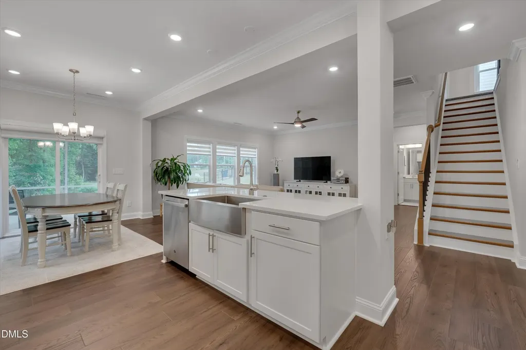 2516 Pikes Peak Drive Raleigh NC 27616