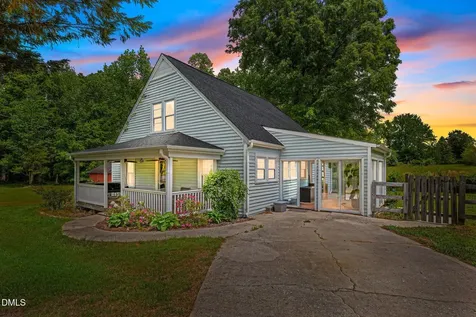 8718 Moody Road Liberty NC 27298
