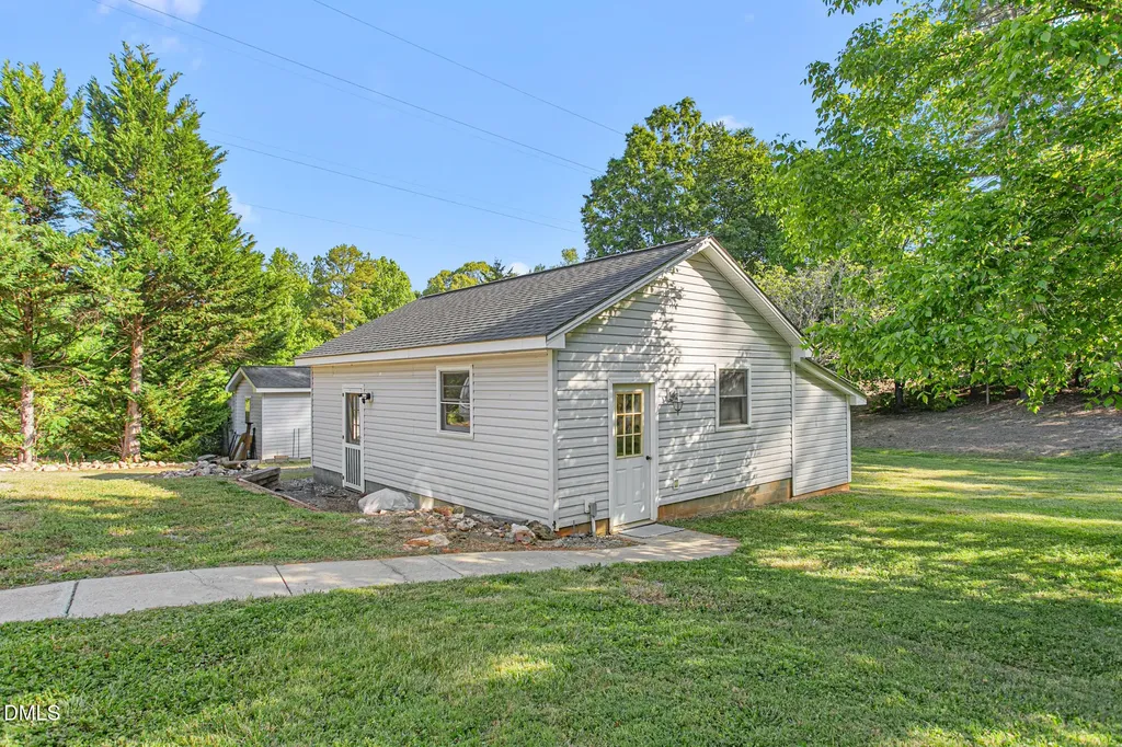 3862 Phillips Chapel Road Haw River NC 27258