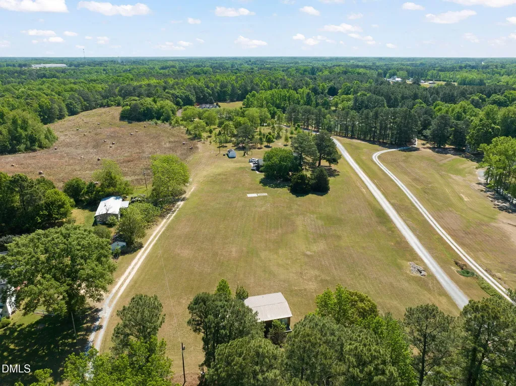 2660 Nc 242 N Benson NC 27504
