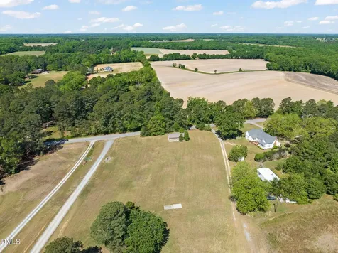 2660 Nc 242 N Benson NC 27504