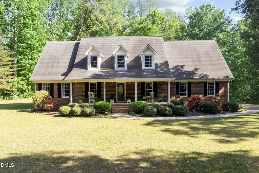 5812 Crimson Court Mebane NC 27302
