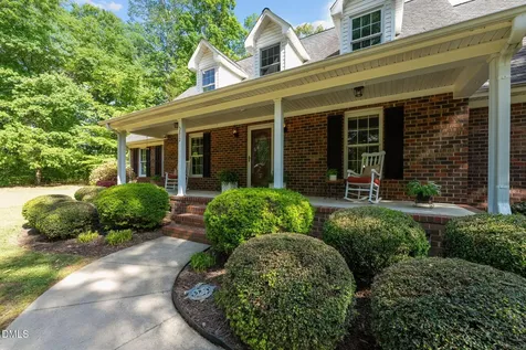 5812 Crimson Court Mebane NC 27302